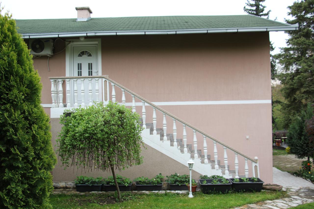 Rajski Vrt Vrdnik Exterior photo
